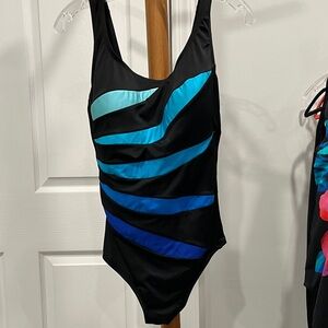 Longitude Women’s Black and Blue one piece swimsuit size 18